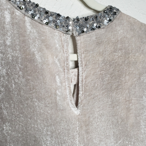 Soft Surroundings Ombre Velvet Sequin Sparkle Key Hole Tunic Modest Holiday Top - Picture 3 of 12